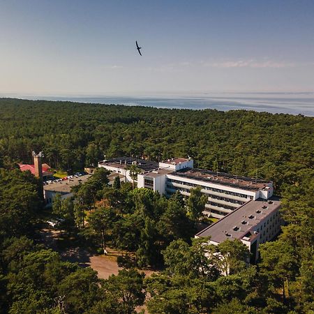 Osrodek Delfin Rewita Hotel Jurata Exterior photo